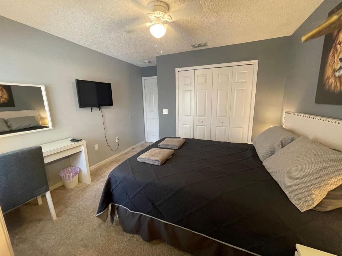 3 Bedroom Villa With Poolside Cinema And Games Room Close To Theme Parks Sleeps 6 Plus 2 Orlando Exterior photo
